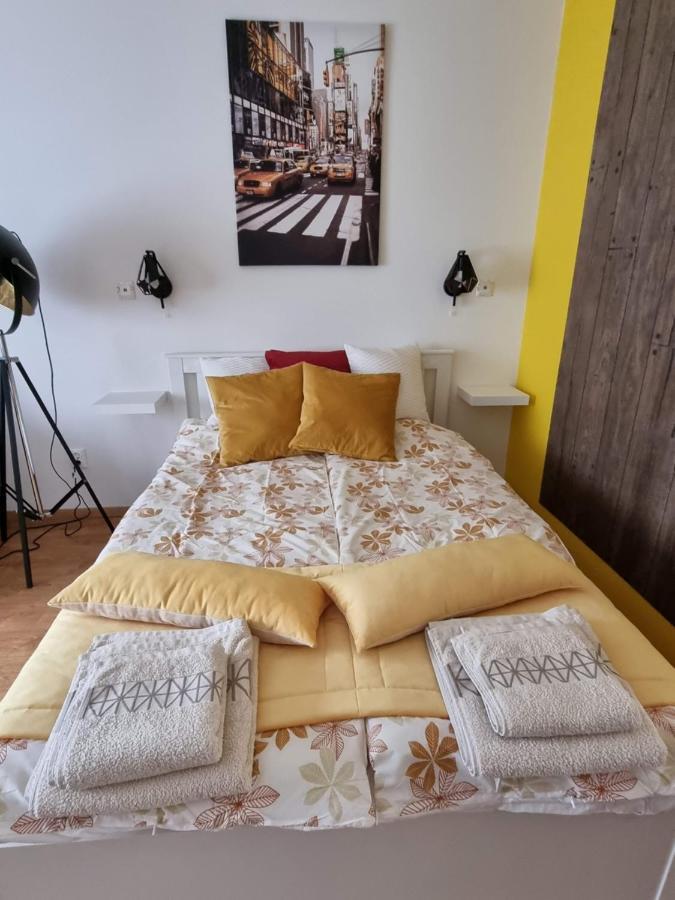 Flora Apartman Apartment Szeged Ngoại thất bức ảnh